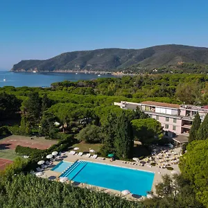 Club Resort